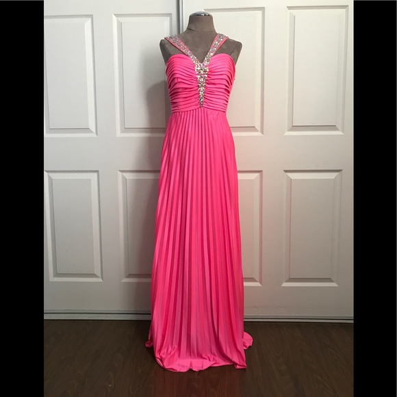 Masquerade Dresses & Skirts - Masquerade Prom Dress